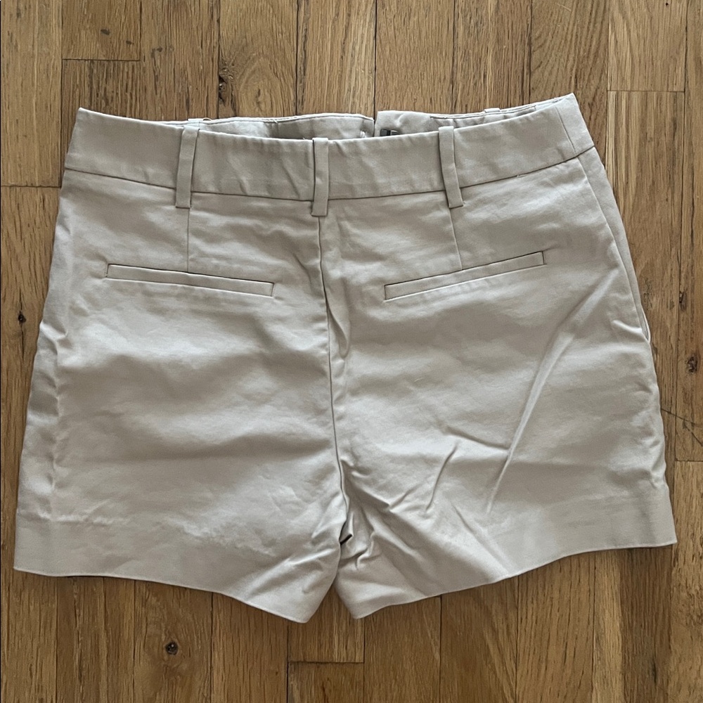 ZARA PLEATED KHAKI SHORTS - Picture 5 of 5